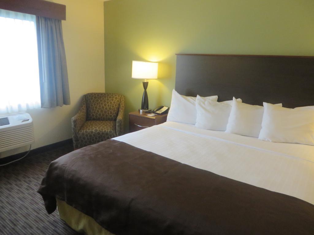 Americinn By Wyndham Rice Lake Экстерьер фото