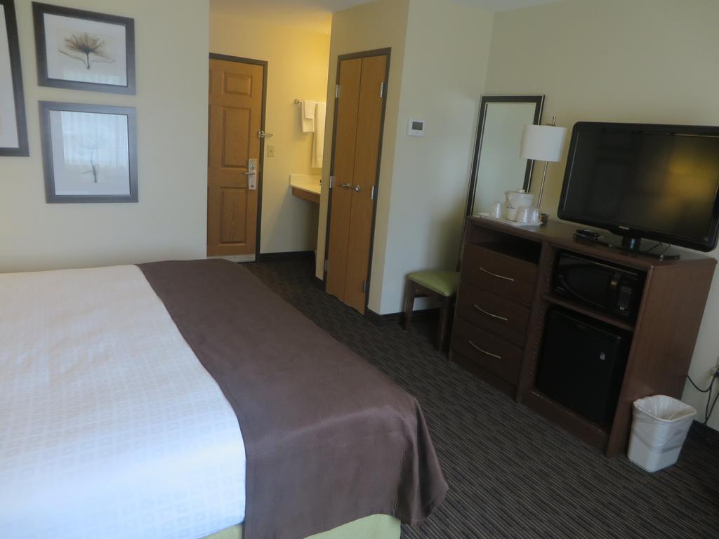 Americinn By Wyndham Rice Lake Экстерьер фото