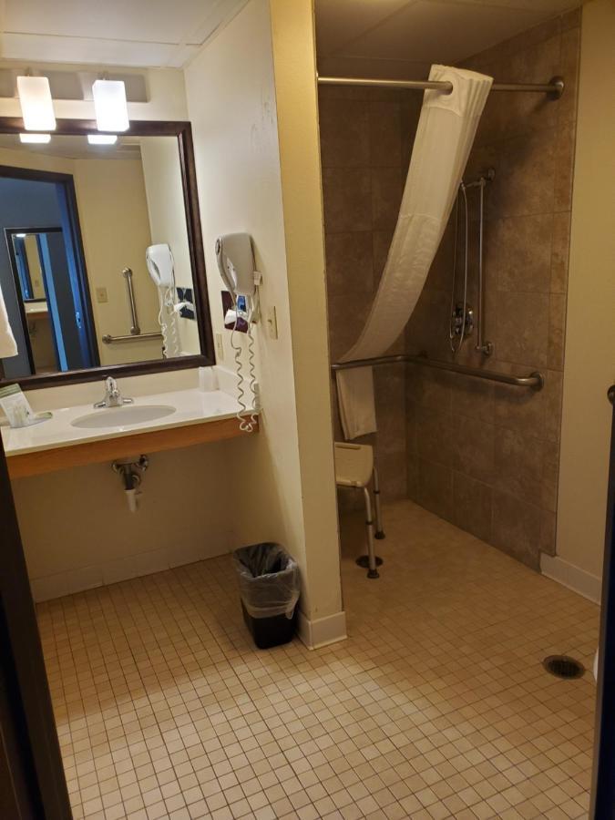 Americinn By Wyndham Rice Lake Экстерьер фото